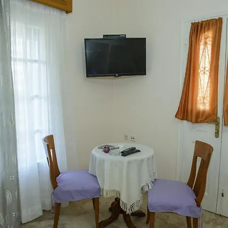 Apartment Melina's Sunset Myrties