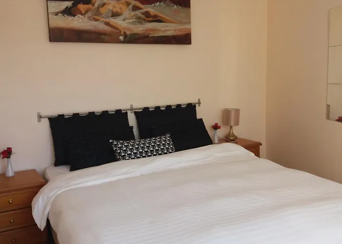 Myrties-Nice Flat With 2 Rooms,2 Bath With Sea View Sunset