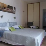 Apartman Myrties-Nice Flat With 2 Rooms,2 Bath With Sea View Sunset *